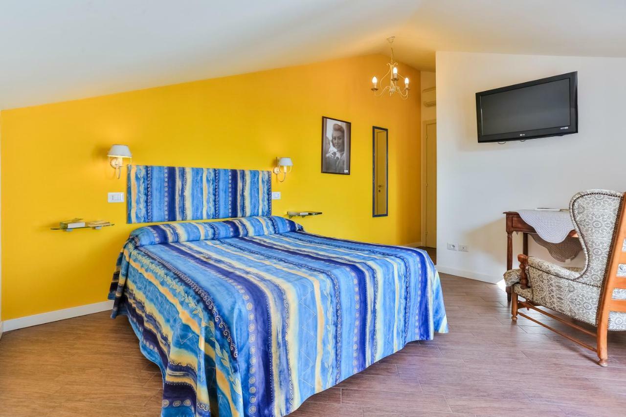 Queen Room with Sea View,1521757516:JPEG