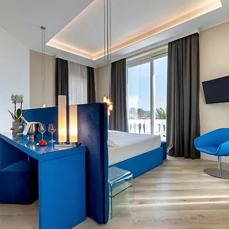 Sanremo Luxury Suites-3